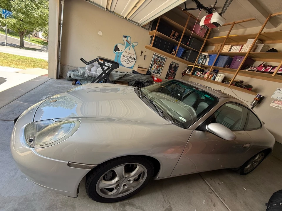 2001 Porsche 996 Carrera 4 - Image 6 of 31