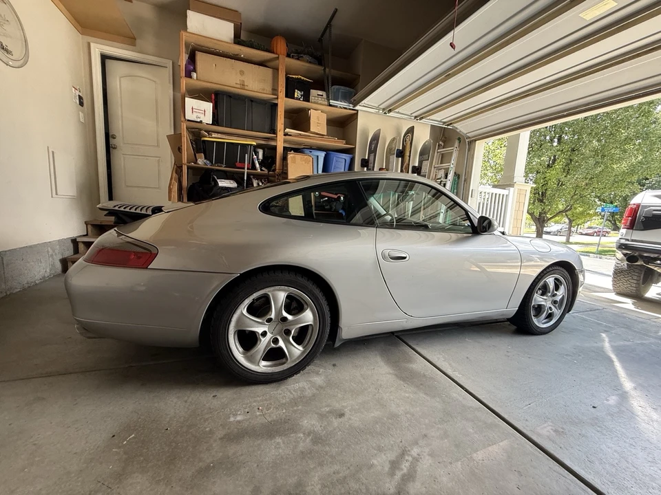 2001 Porsche 996 Carrera 4 - Image 5 of 31