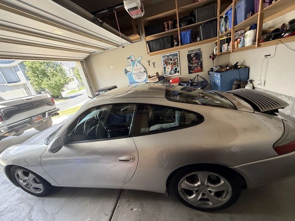 2001 Porsche 996 Carrera 4 - Image 8 of 31