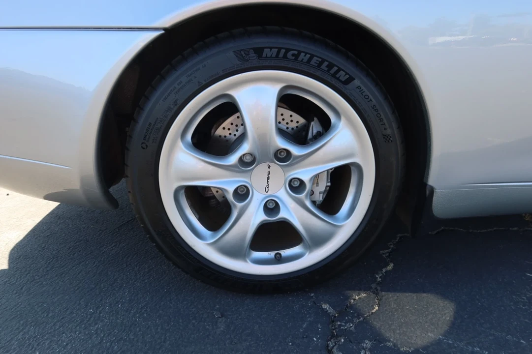 2001 Porsche 996 Carrera 4 - Image 15 of 21