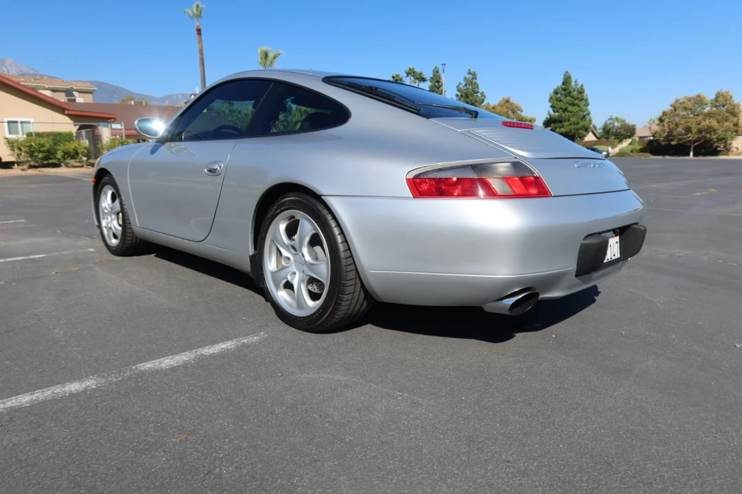 2001 Porsche 996 Carrera 4 - Image 3 of 21