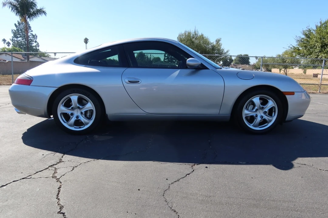 2001 Porsche 996 Carrera 4 - Image 8 of 21