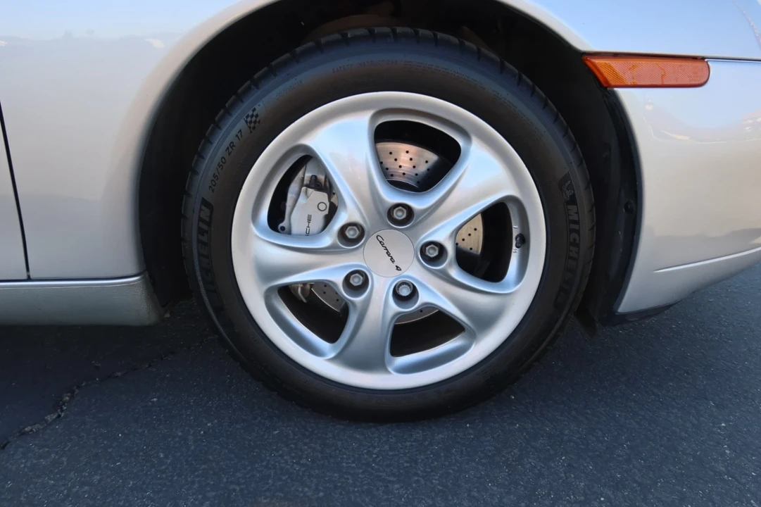 2001 Porsche 996 Carrera 4 - Image 14 of 21