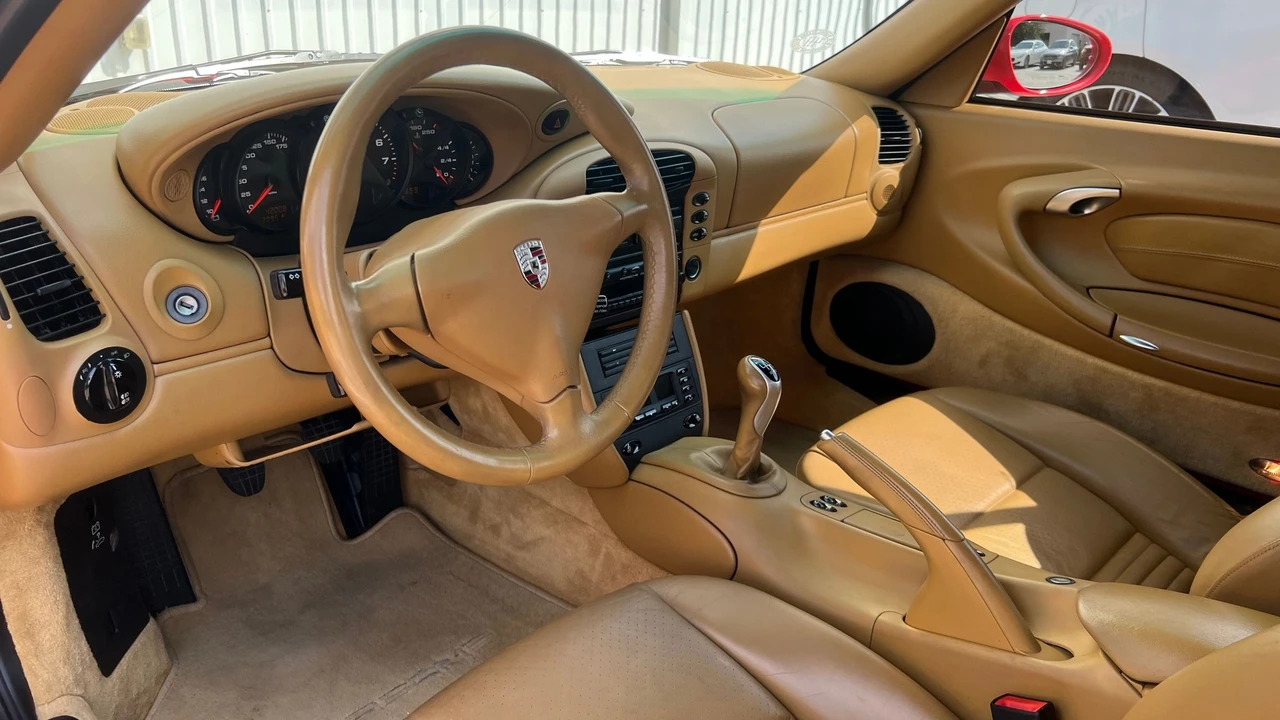 2001 Porsche 996 Carrera - Image 23 of 24
