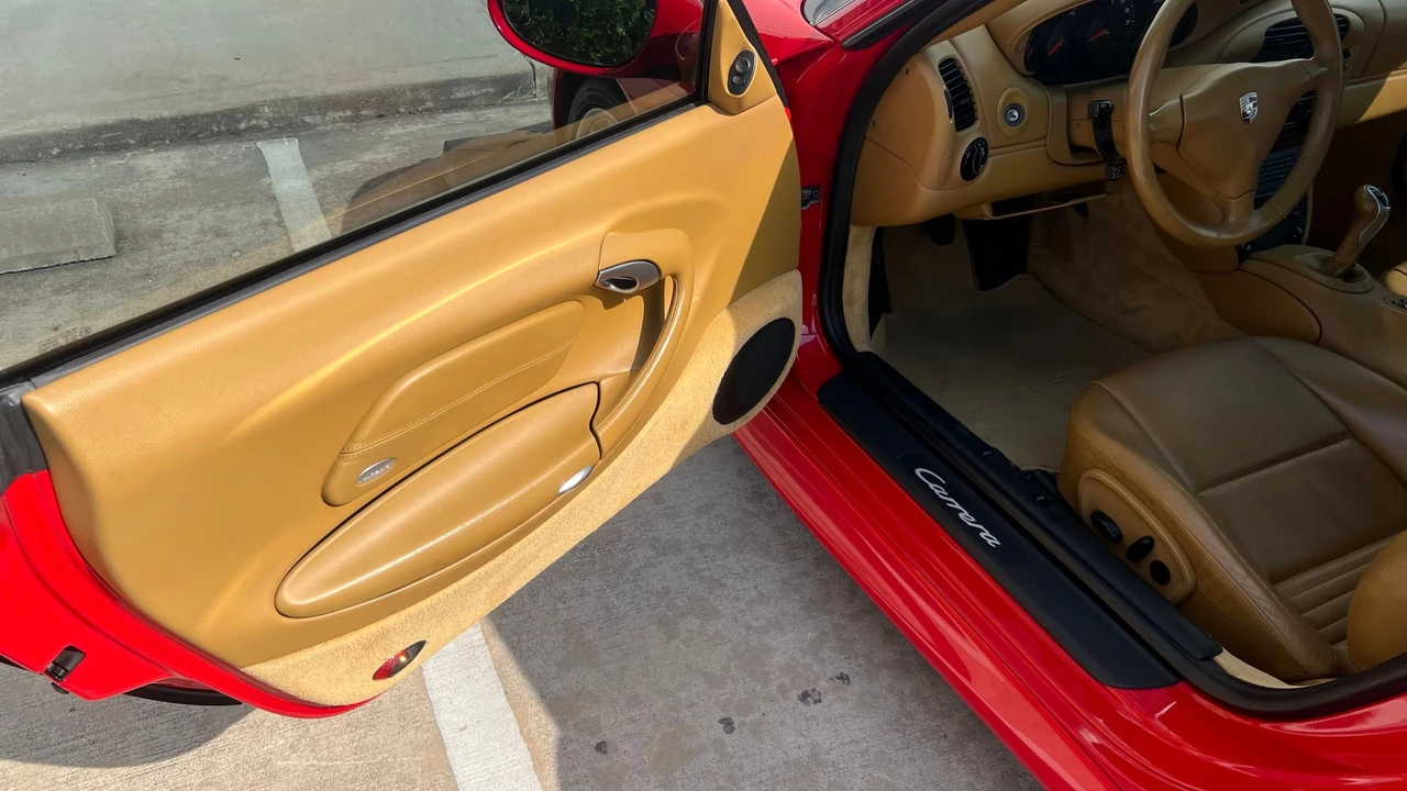 2001 Porsche 996 Carrera - Image 24 of 24
