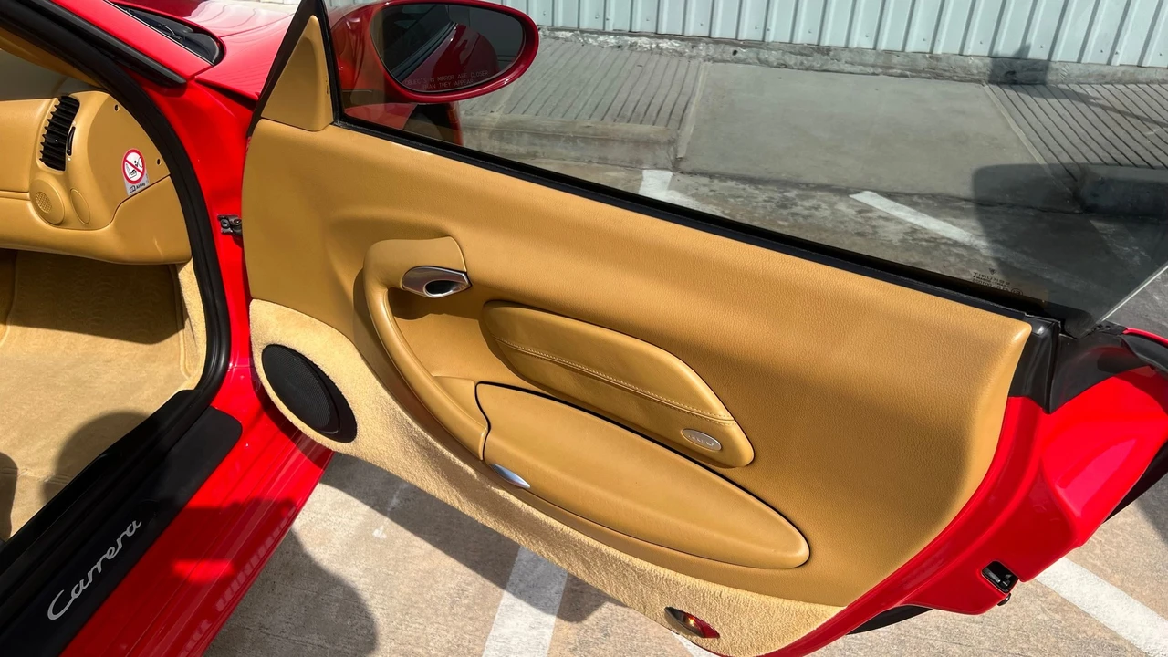 2001 Porsche 996 Carrera - Image 17 of 24