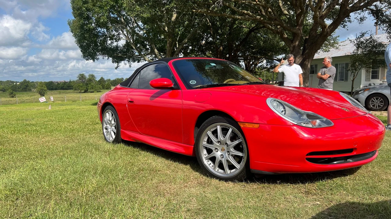 2001 Porsche 996 Carrera - Image 7 of 24