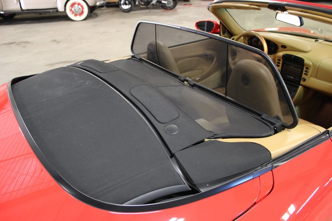 2001 Porsche 996 Carrera - Image 27 of 31