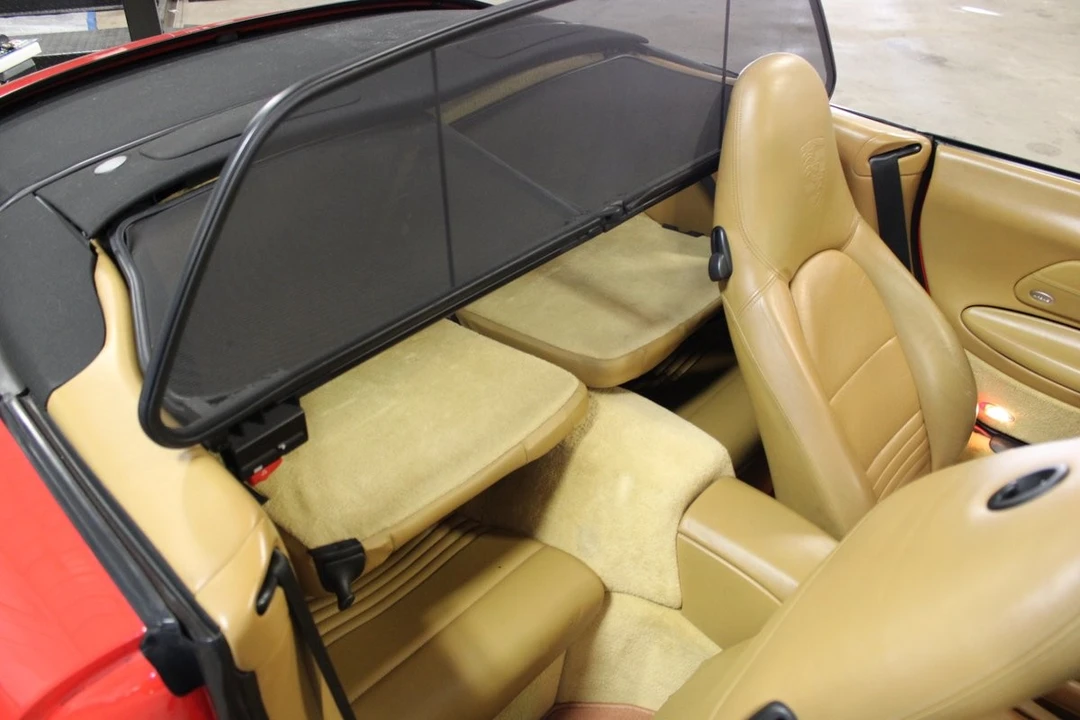 2001 Porsche 996 Carrera - Image 26 of 31
