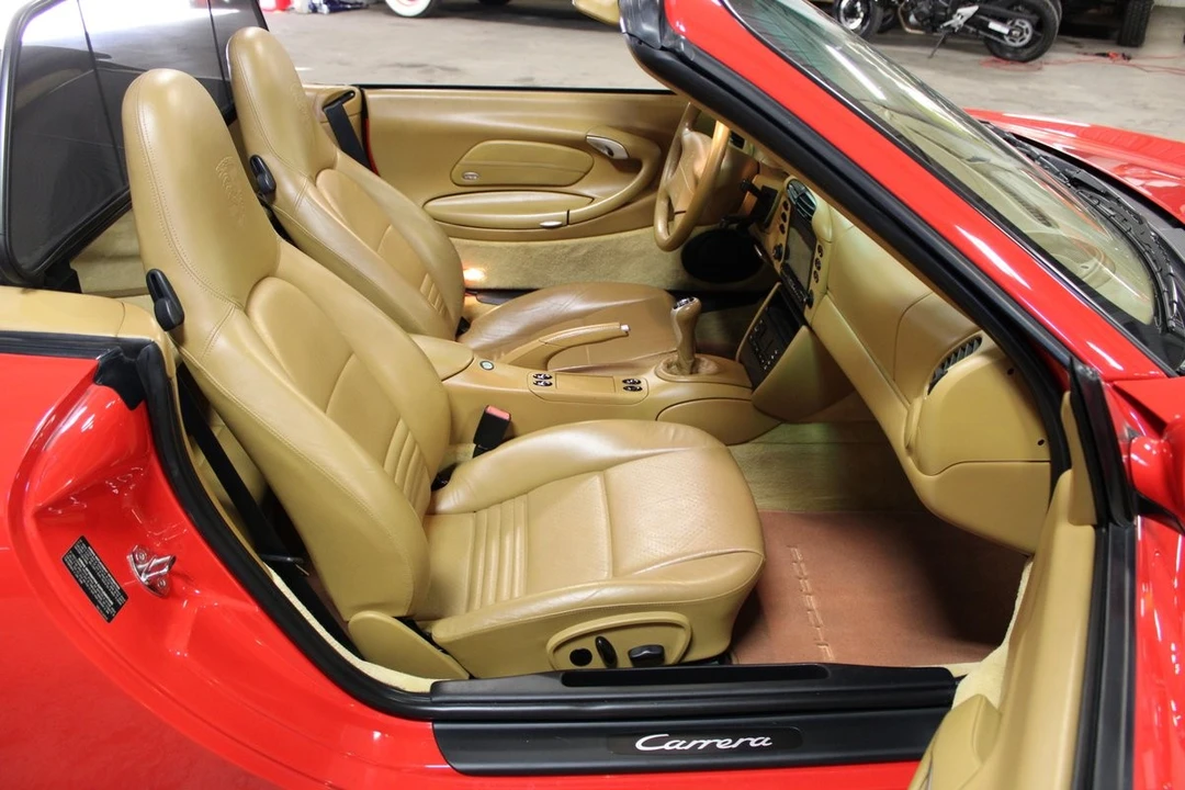 2001 Porsche 996 Carrera - Image 23 of 31