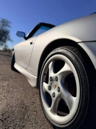 2001 Porsche 996 Carrera - Image 13 of 16
