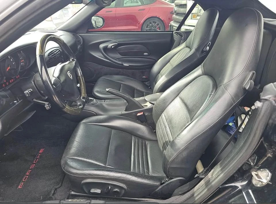 2001 Porsche 996 Carrera - Image 8 of 11