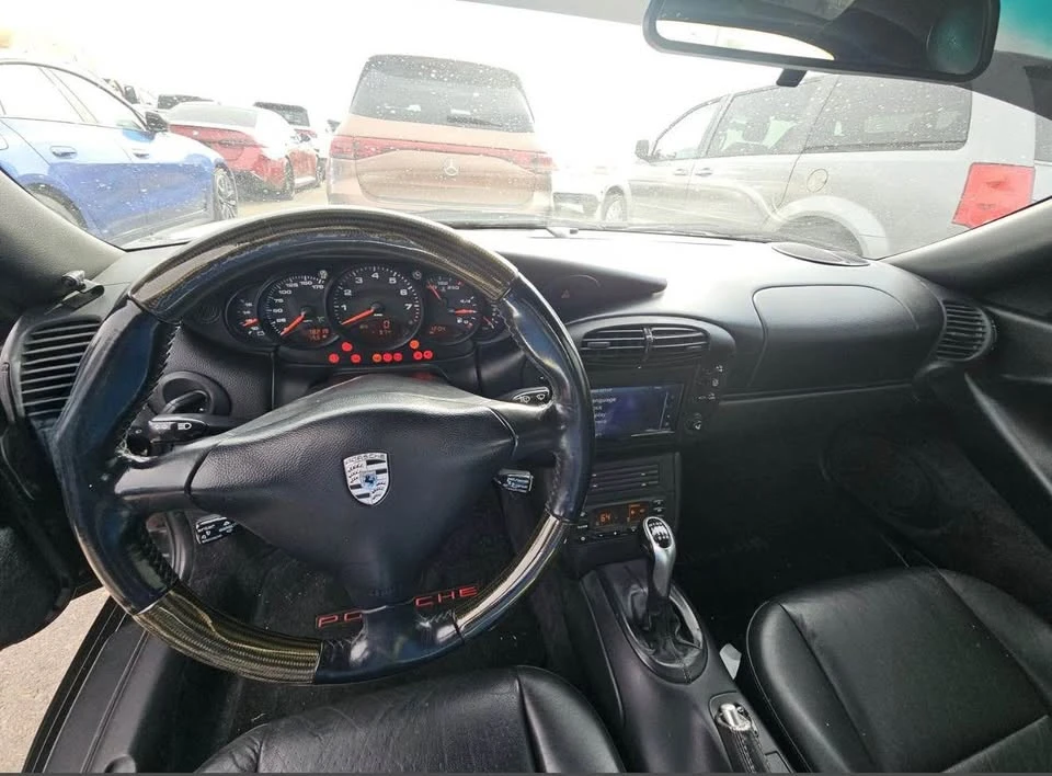 2001 Porsche 996 Carrera - Image 9 of 11