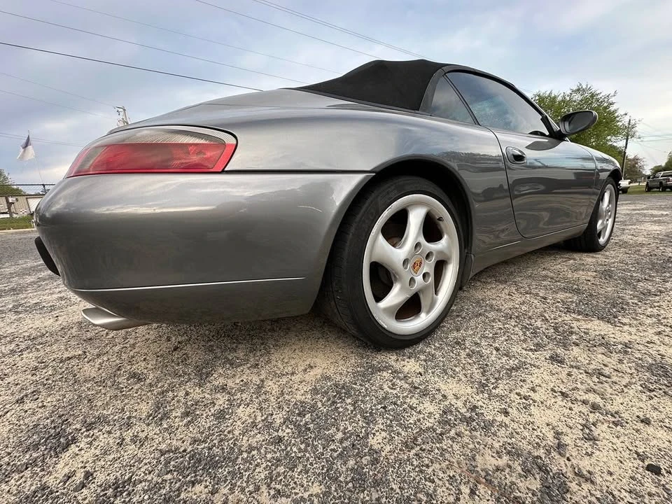 2001 Porsche 996 Carrera - Image 13 of 19