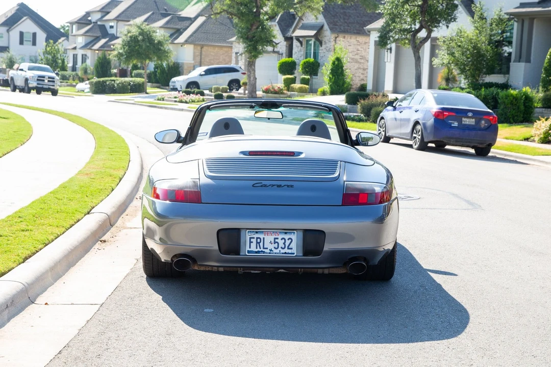 2001 Porsche 996 Carrera - Image 21 of 31