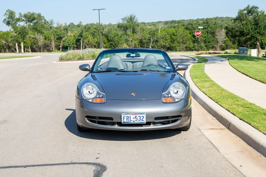 2001 Porsche 996 Carrera - Image 16 of 31