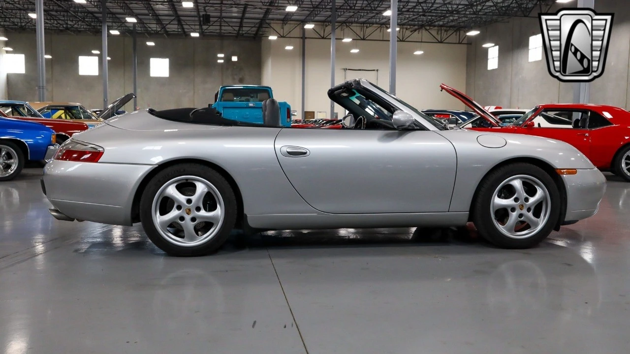 2001 Porsche 996 Carrera - Image 10 of 12