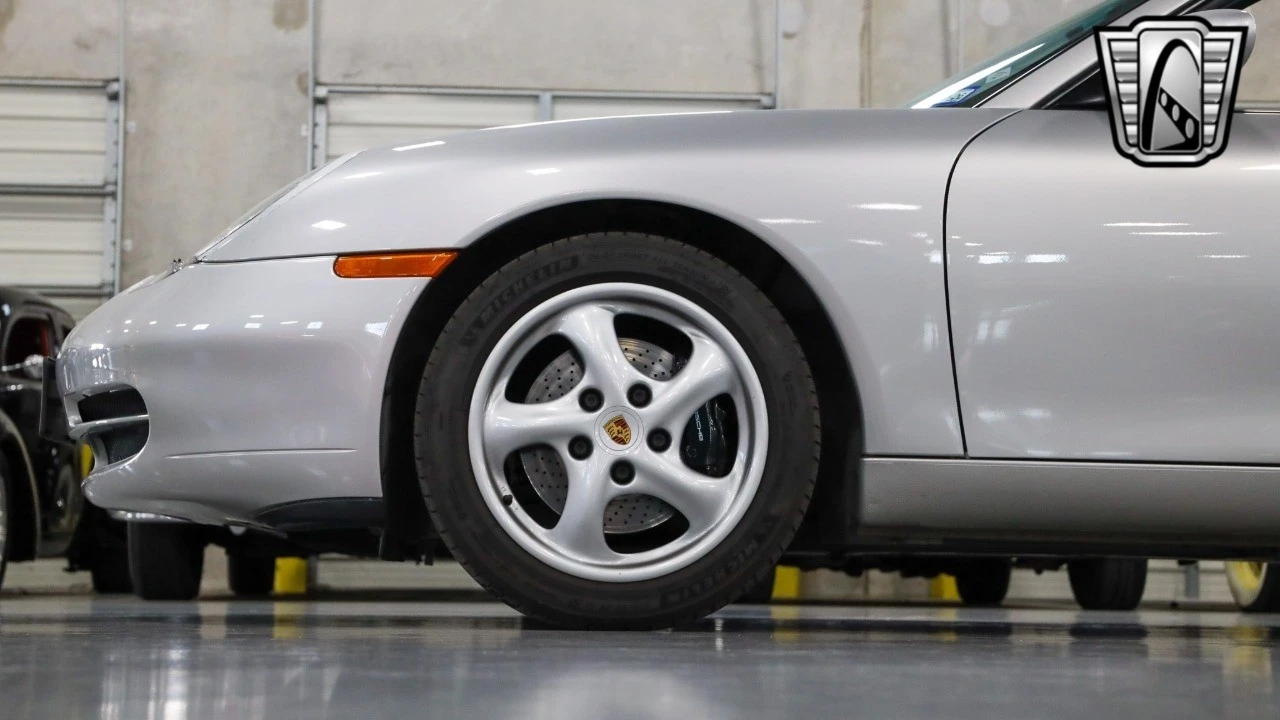 2001 Porsche 996 Carrera - Image 5 of 12