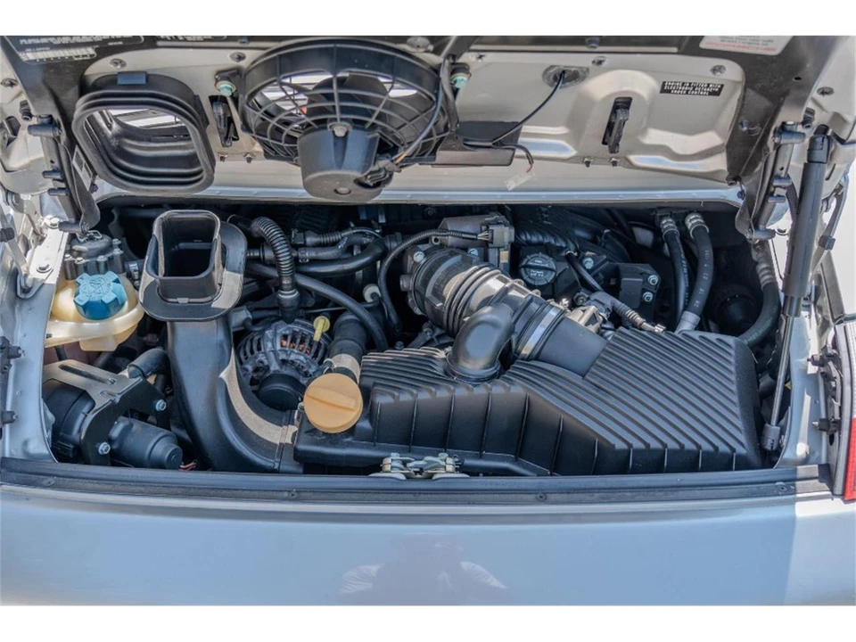 2001 Porsche 996 Carrera - Image 8 of 16