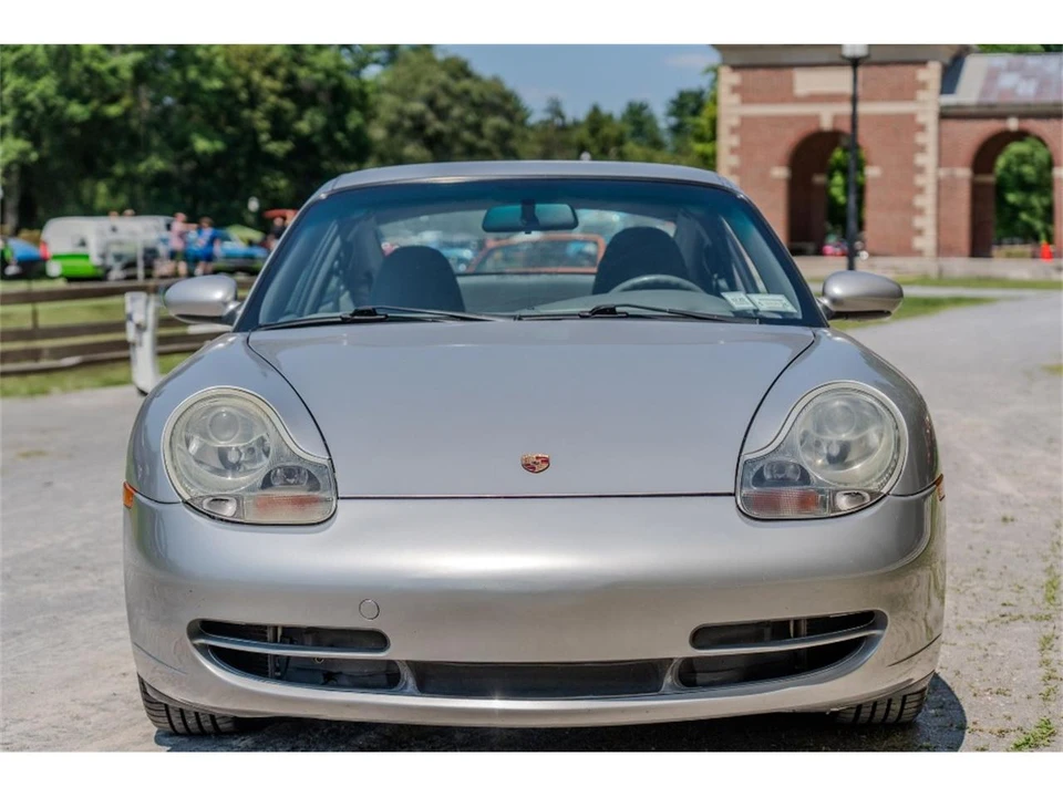 2001 Porsche 996 Carrera - Image 11 of 16