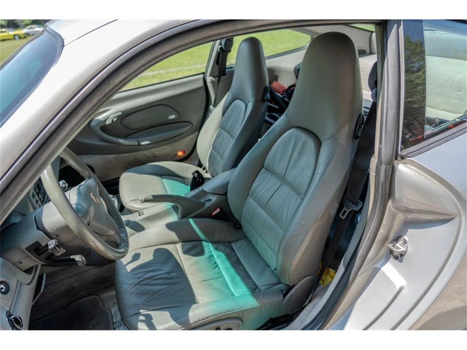 2001 Porsche 996 Carrera - Image 14 of 16