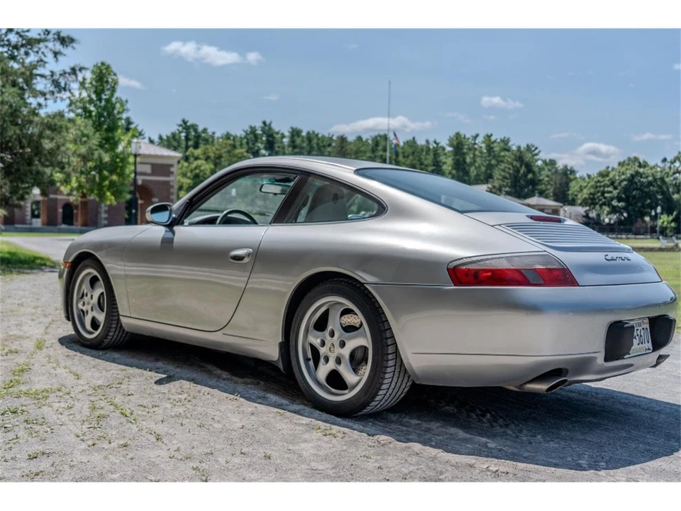 2001 Porsche 996 Carrera - Image 2 of 16