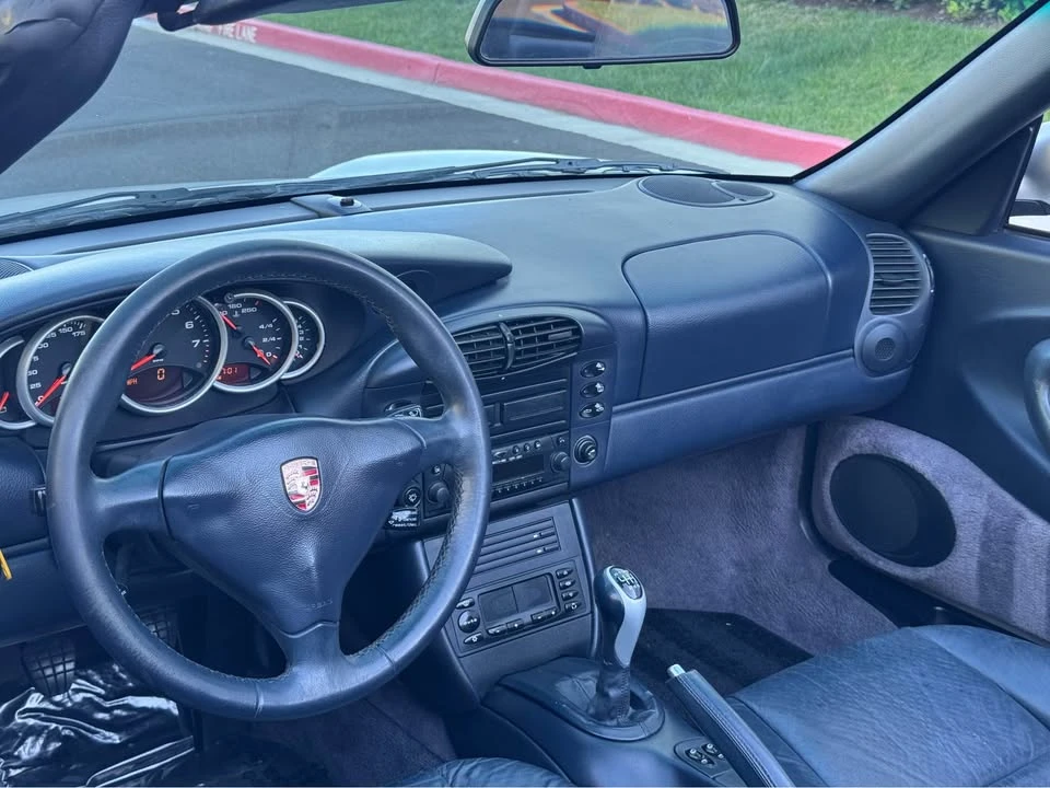 2001 Porsche 996 Carrera - Image 7 of 20