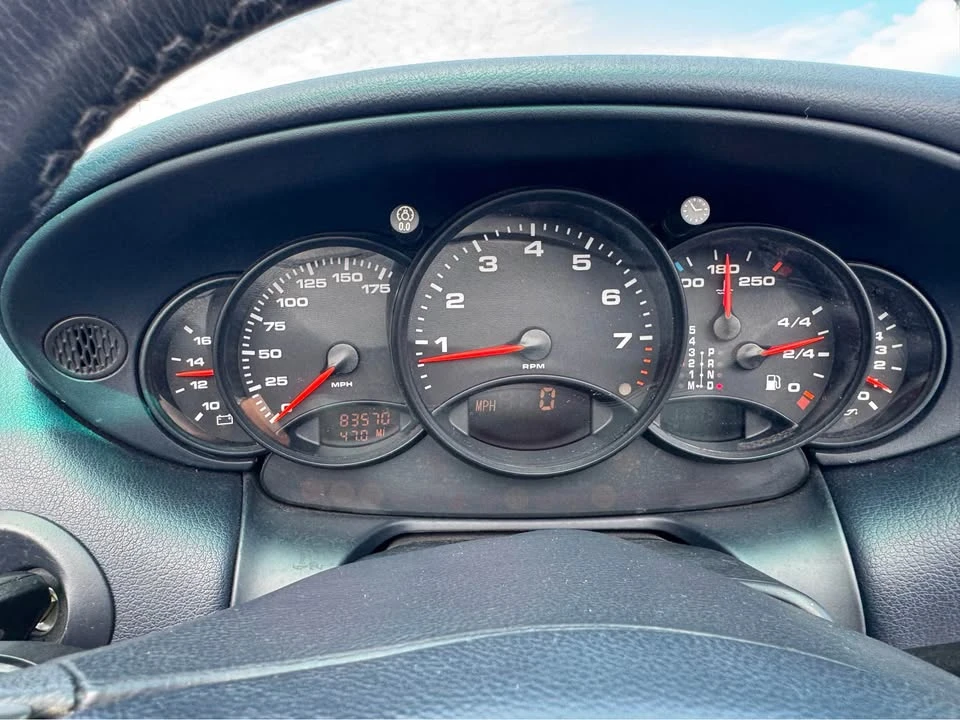 2001 Porsche 996 Carrera - Image 10 of 10