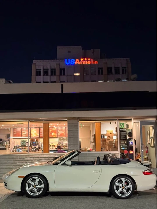 2001 Porsche 996 Carrera - Image 4 of 10