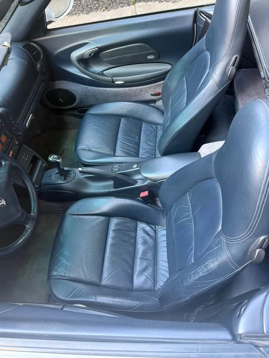 2001 Porsche 996 Carrera - Image 11 of 16