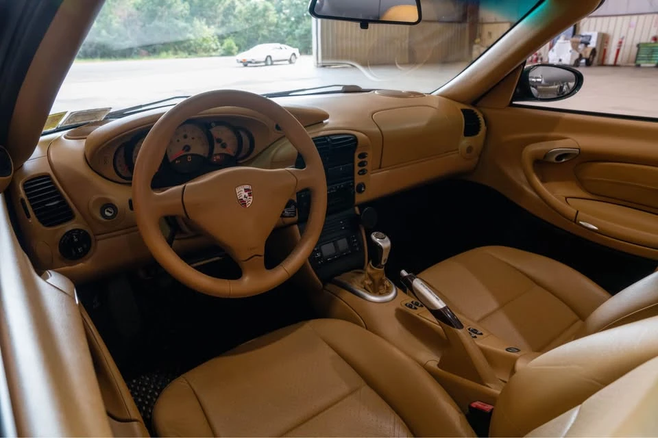 2001 Porsche 996 Carrera - Image 6 of 10