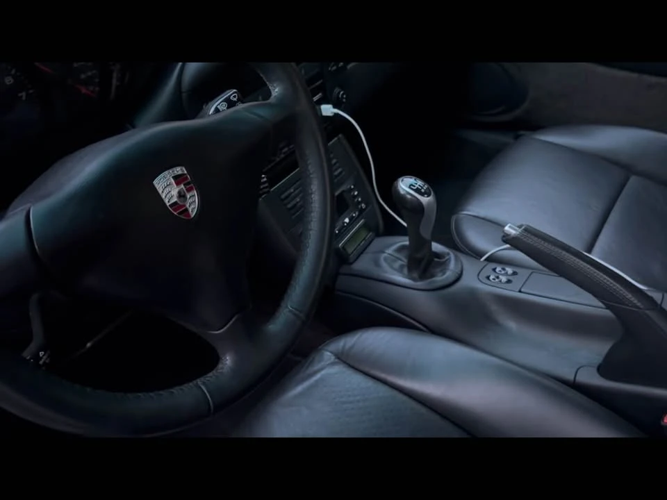 2001 Porsche 996 Carrera - Image 8 of 9