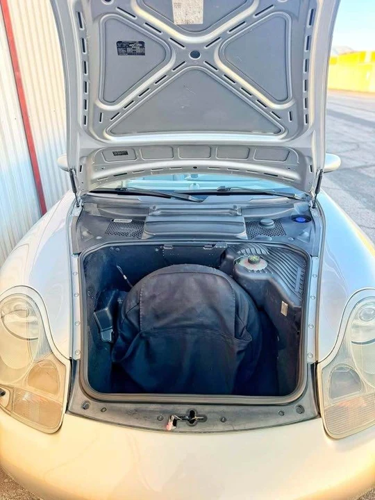 2001 Porsche 996 Carrera - Image 13 of 19