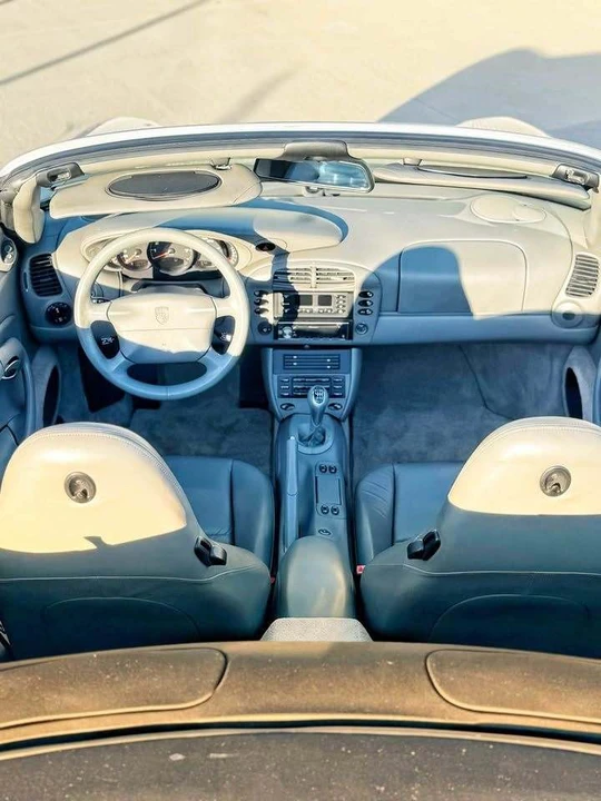 2001 Porsche 996 Carrera - Image 14 of 19