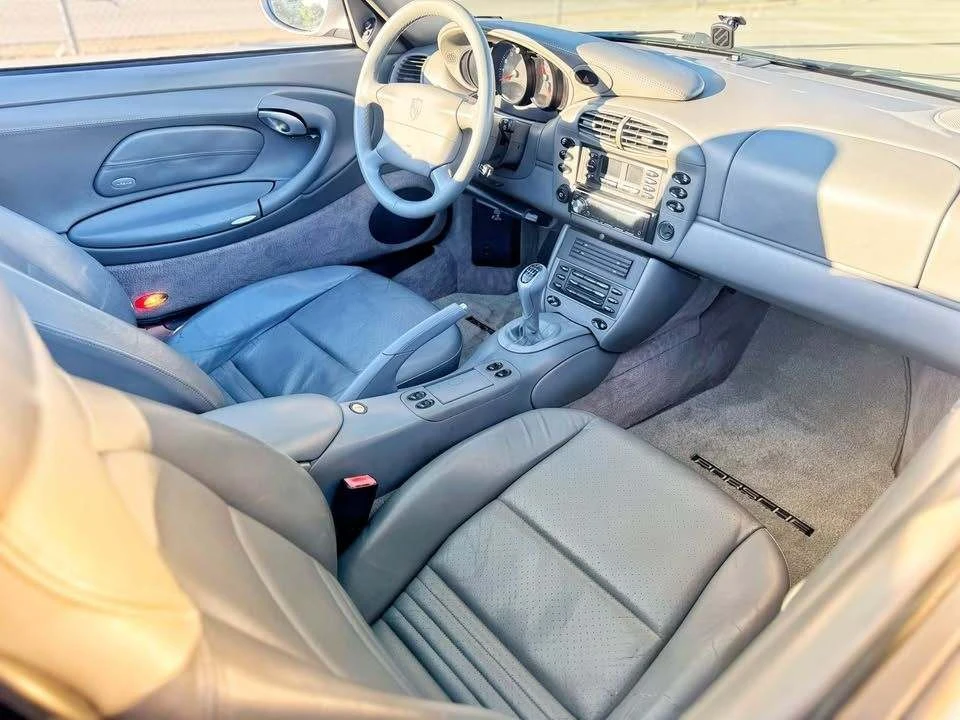 2001 Porsche 996 Carrera - Image 16 of 19