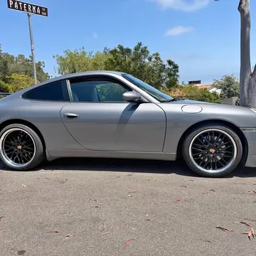 2001 Porsche 911 Carrera 2 Coupe