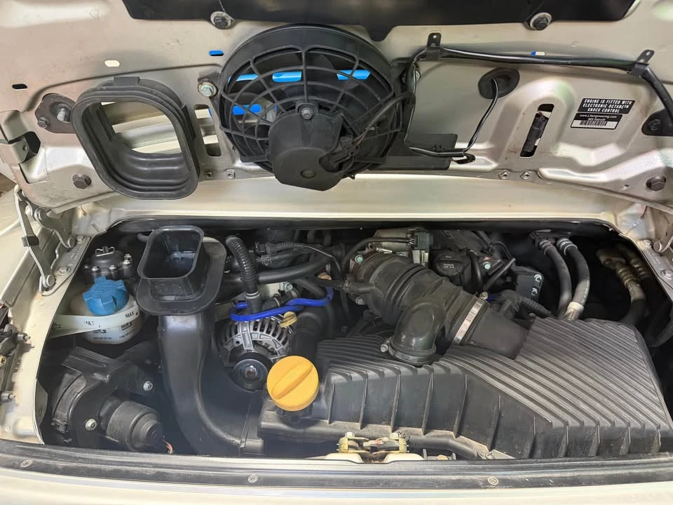 2001 Porsche 996 Carrera - Image 6 of 19