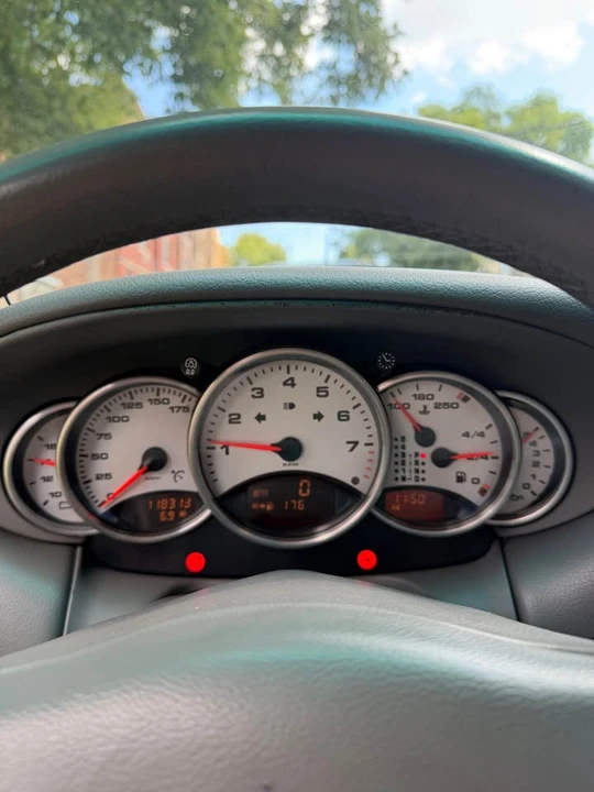 2001 Porsche 996 Carrera - Image 15 of 19
