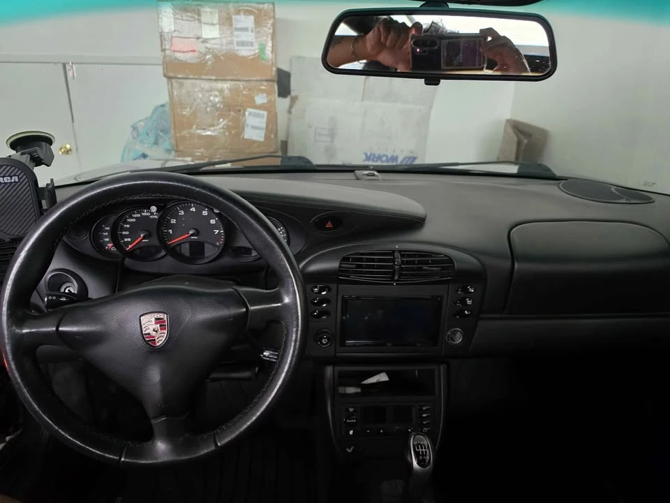2001 Porsche 996 Carrera - Image 10 of 11