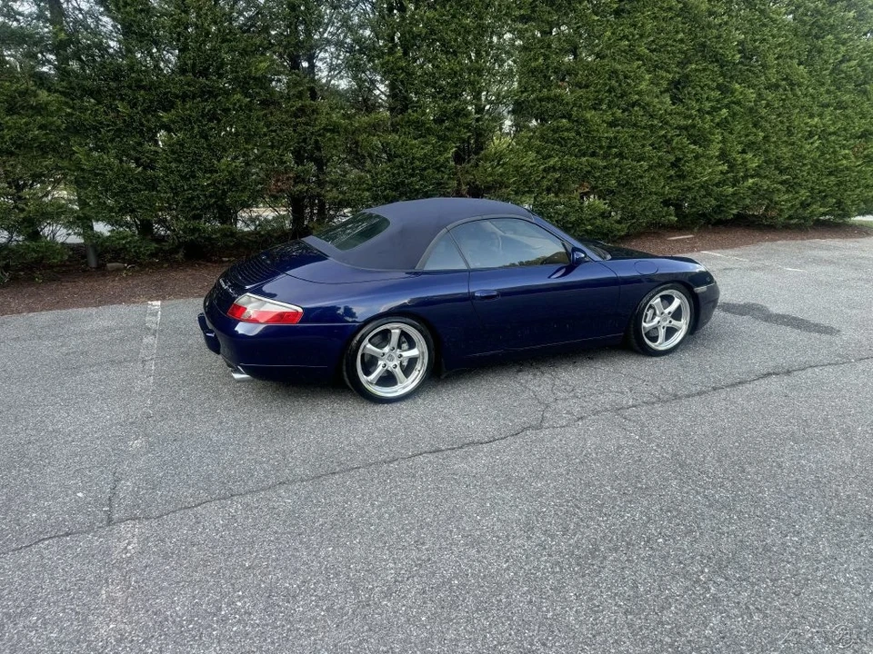 2001 Porsche 996 Carrera - Image 13 of 21