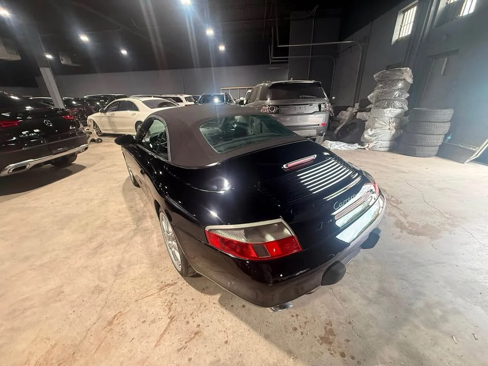 2001 Porsche 996 Carrera - Image 8 of 17