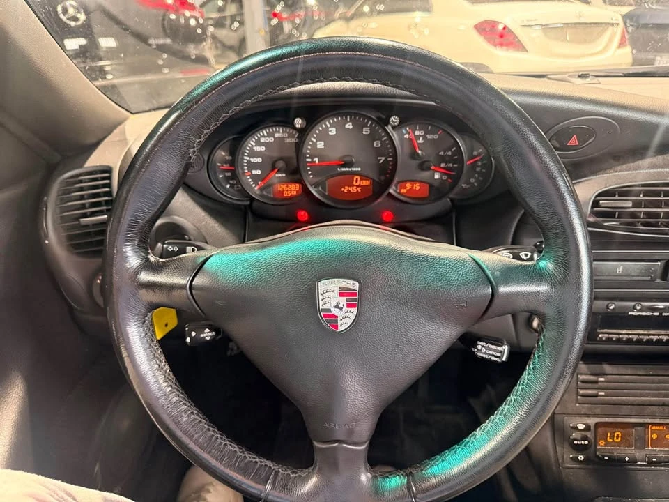 2001 Porsche 996 Carrera - Image 15 of 17