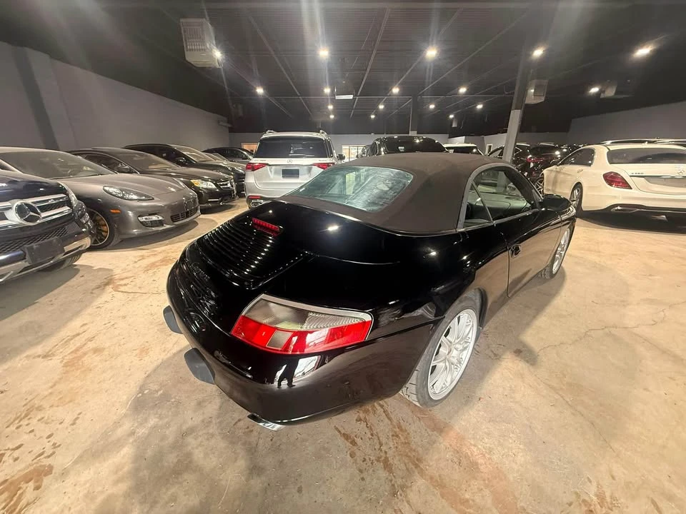 2001 Porsche 996 Carrera - Image 11 of 17