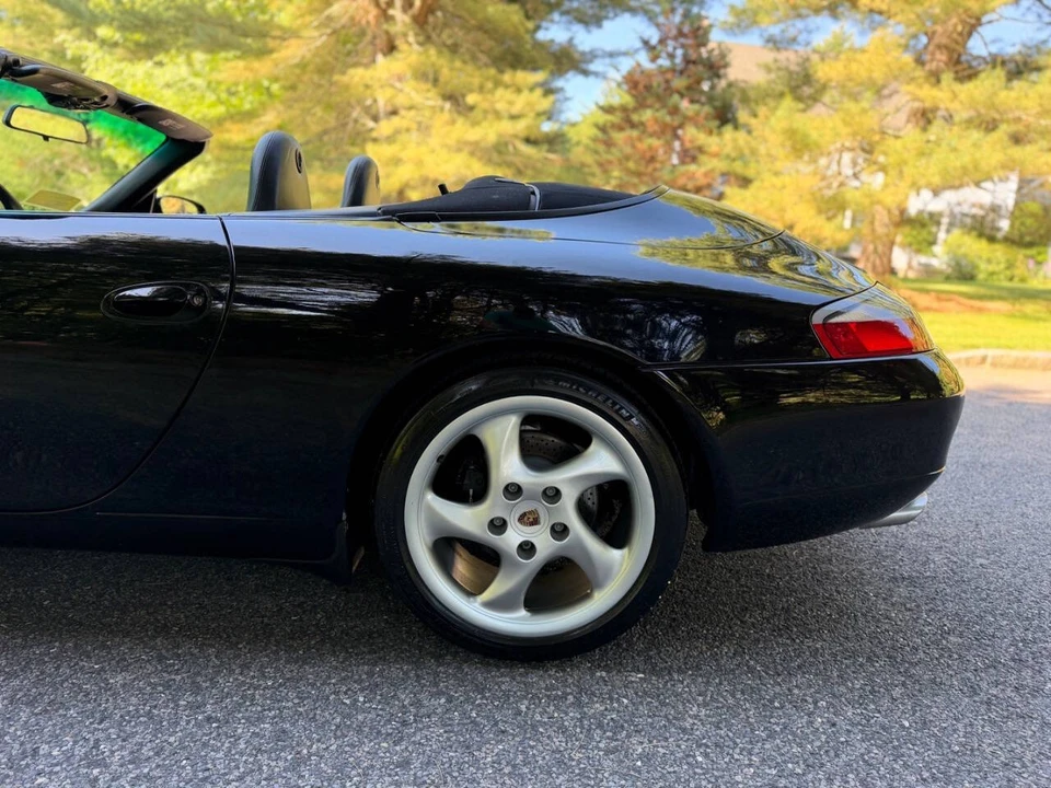 2001 Porsche 996 Carrera - Image 6 of 31