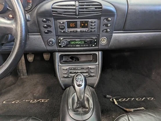 2001 Porsche 996 Carrera - Image 11 of 12