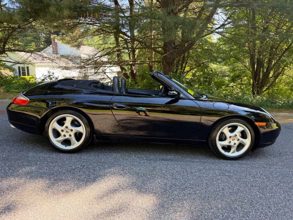 2001 Porsche 996 Carrera - Image 10 of 31