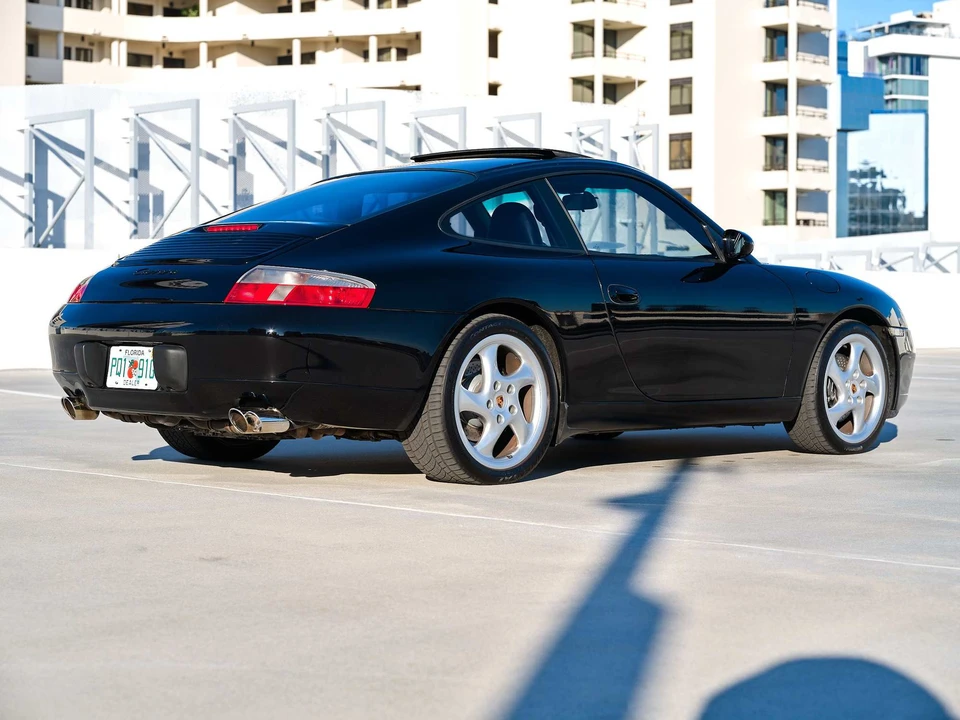 2001 Porsche 996 Carrera - Image 4 of 31