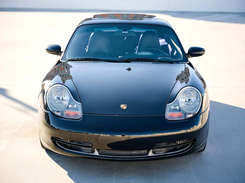 2001 Porsche 996 Carrera - Image 12 of 31