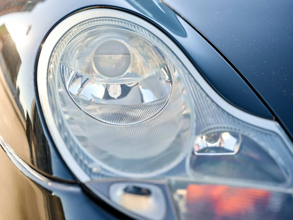 2001 Porsche 996 Carrera - Image 17 of 31