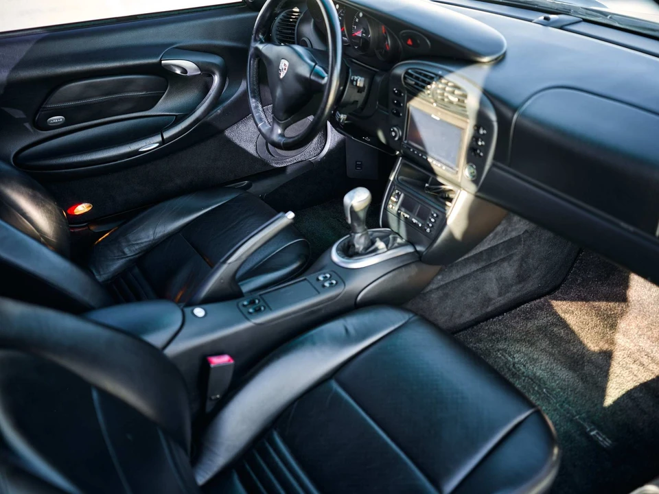2001 Porsche 996 Carrera - Image 27 of 31